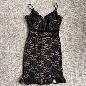 Morgan & Co. Black Glitter Lace Sleeveless Dress with Scalloped Trim